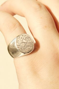 Digby & Iona New York Pigeon Signet Ring