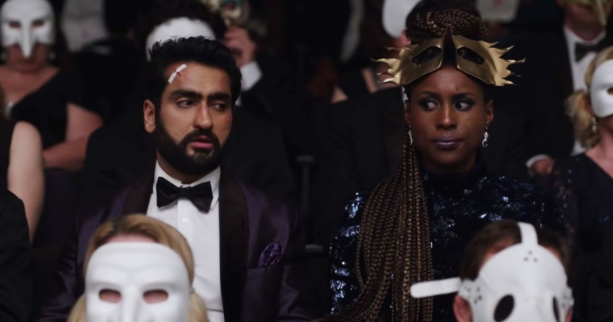 伊薩雷 (Issa Rae) 和庫梅爾南賈尼 (Kumail Nanjiani) 相愛並在逃愛情鳥拖車