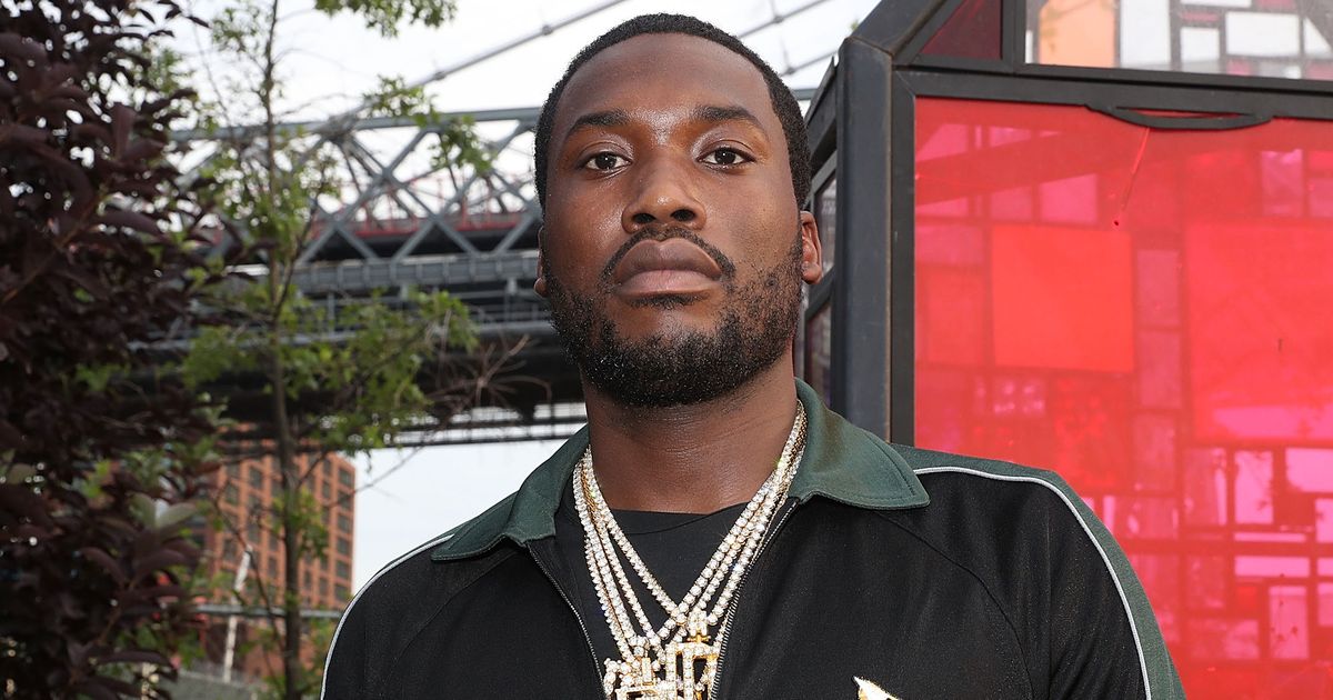 米克·米爾（Meek Mill）從監獄釋放，直接前往費城76人隊季后賽比賽