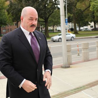 Former New York City police commissioner Bernard Kerik enters the courthouse for a pre-trial hearing on October 20, 2009 in White Plains, New York.
