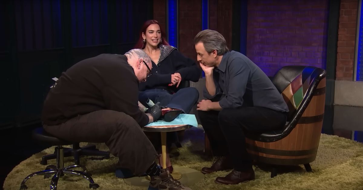 Seth Meyers's First Tattoo Ever Won Late Night This Week - Vimarsana News