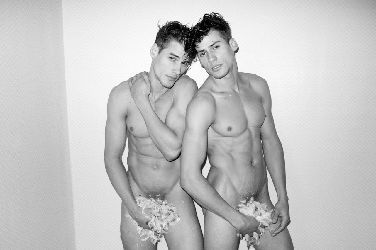 Nude twin models.