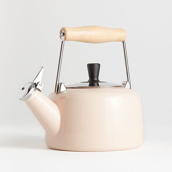 Chantal Sven Pink Kettle with Wood Handle