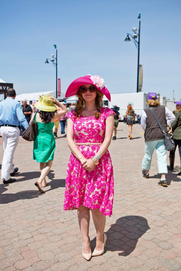 Kentucky Derby Street Style: Giant Hats, Pearls, and Matching Everything