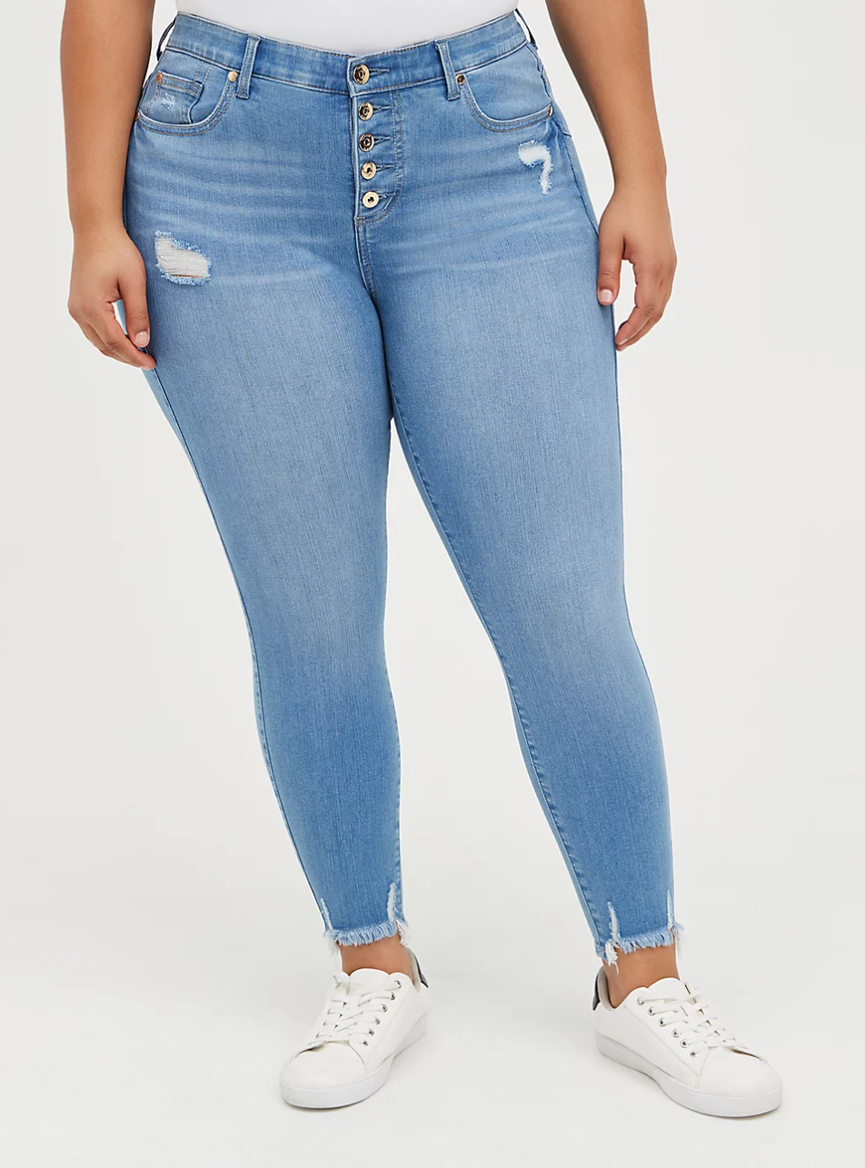 The Best Jeans for Tall Women with Short Torsos v3_e