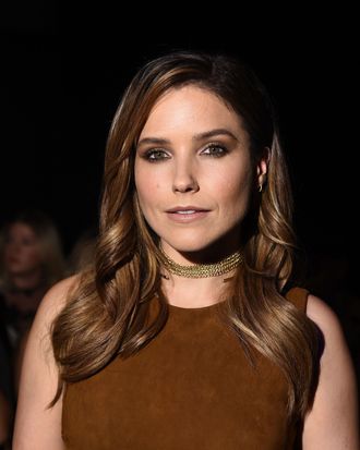 ae569b1b08d0efd2382a0ac25e6fb89e83-08-Sophia-Bush.rvertical.w330.jpg