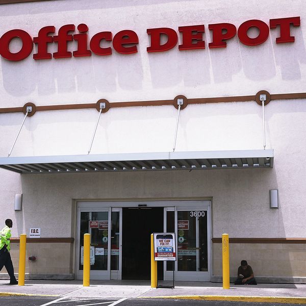 OfficeMax and Office Depot to Merge