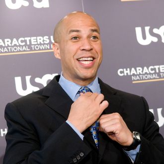 WASHINGTON - DECEMBER 02: Mayor Cory Booker of Newark, New Jersey poses for photographers before the Characters Unite National Town Hall at the NEWSEUM on December 2, 2009 in Washington, DC. (Photo by Kris Connor/Getty Images) *** Local Caption *** Cory Booker