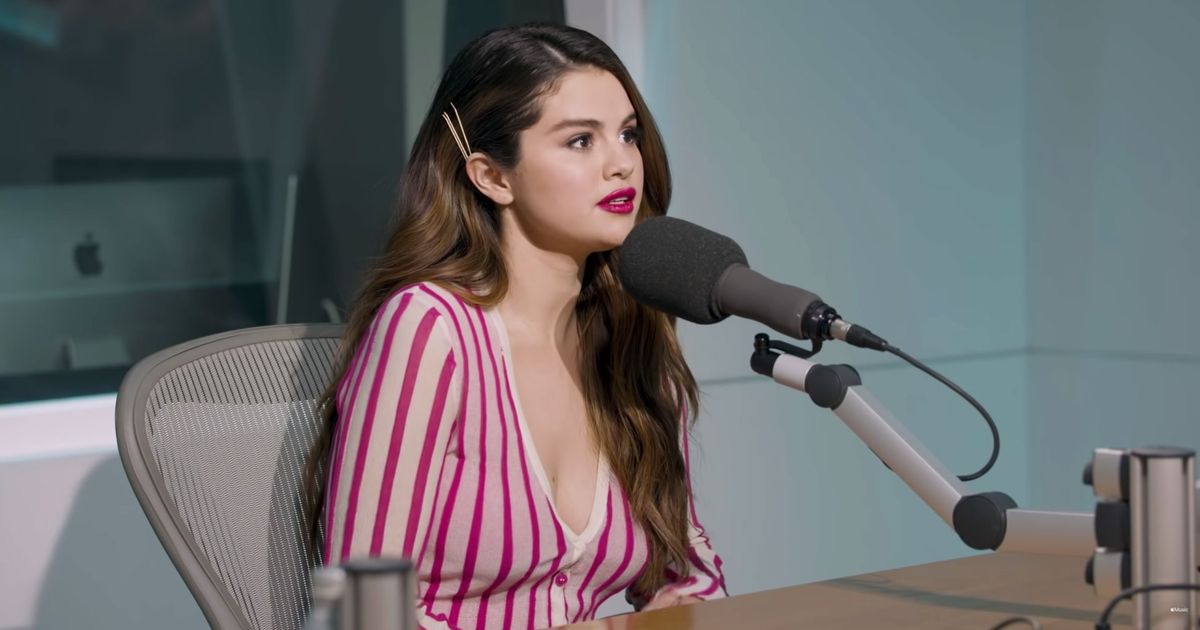 Selena Gomez Cries About Taylor Swift And Friendship 9237