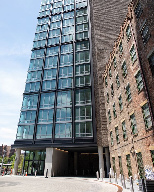 peabody and sumner street estate towards Bankside 123 development