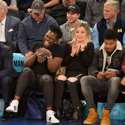 Leslie Jones Had the Best Time Courtside at the Knicks Game