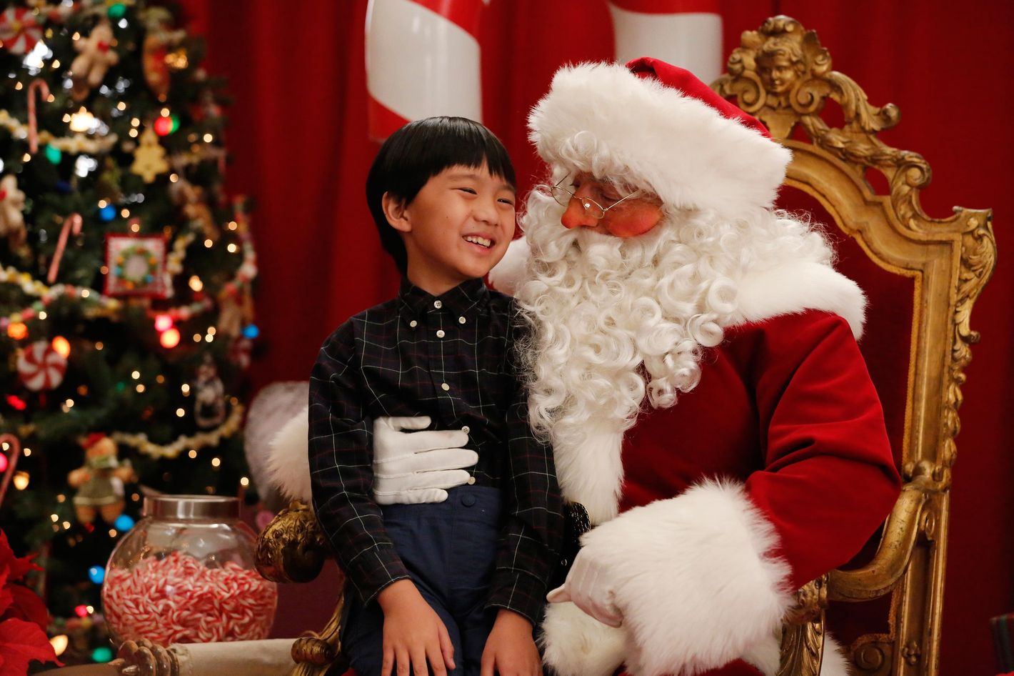 Fresh Off the Boat Recap: Lao Ban Santa