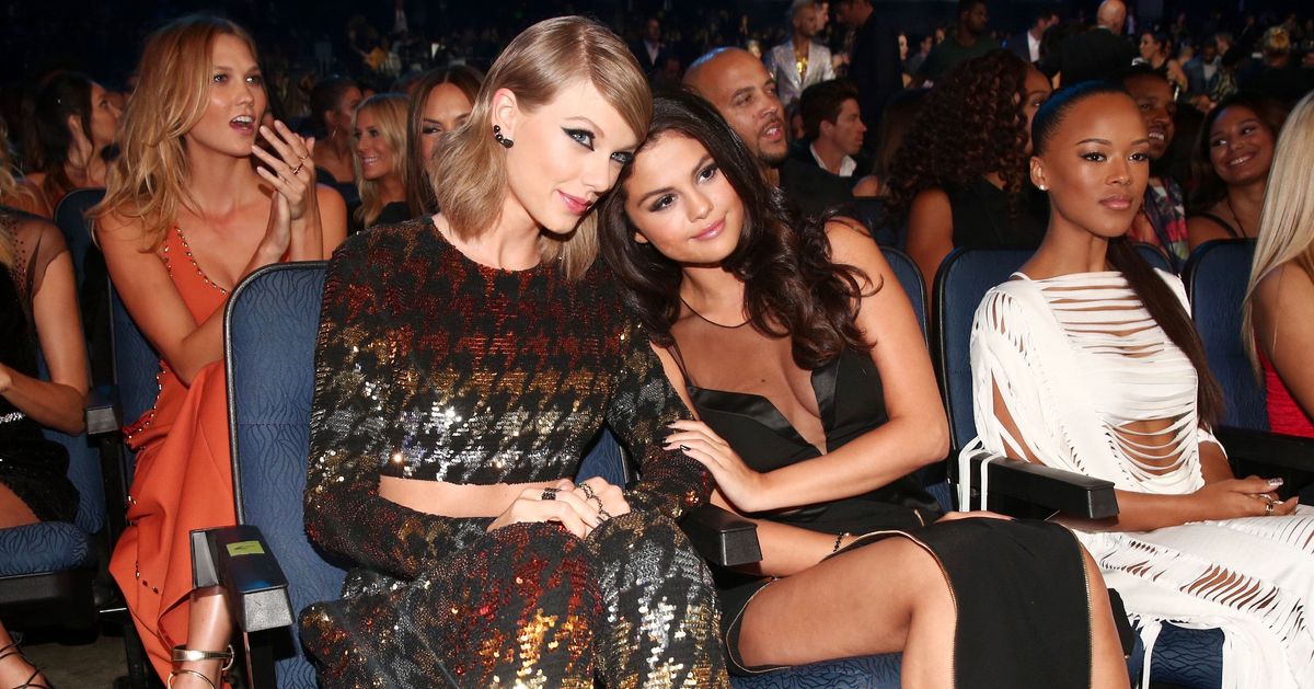 Everybody Wants to Sit Next to Taylor Swift at the VMAs