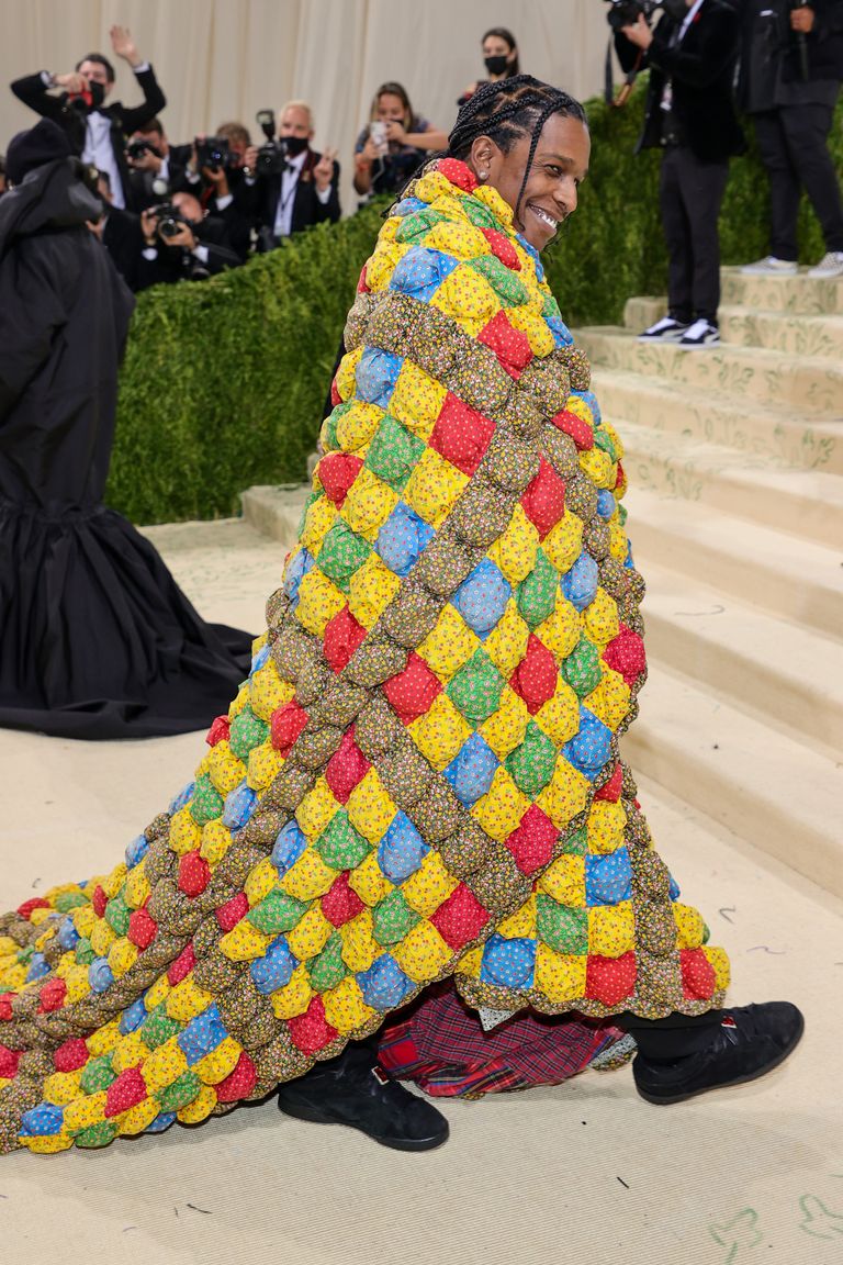 Met Gala Red Carpet 2021: All The Looks & Outfits [PHOTOS]