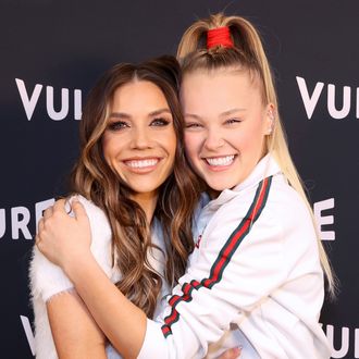 Why JoJo Siwa Says DWTS' Jenna Johnson Will Be the Best Mom