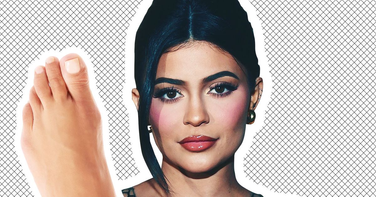Kylie Jenner Feet Pics Stir Up Controversy