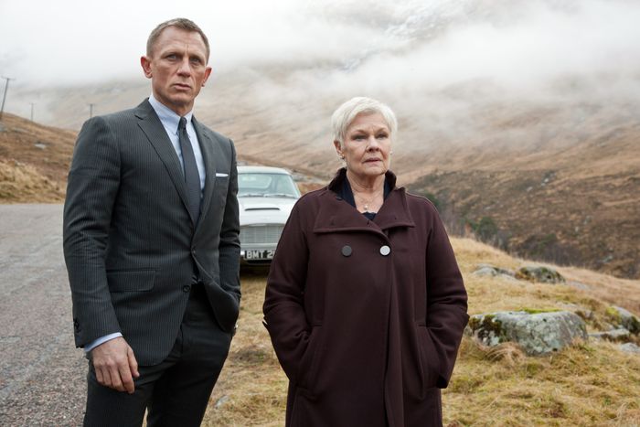 SKYFALL, from left: Daniel Craig as James Bond, Judi Dench, 2012. ph: Francois Duhamel/�Columbia Pic