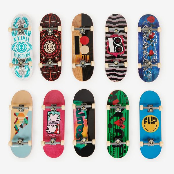 Tech Deck, DLX Pro 10-Pack of Collectible Fingerboards