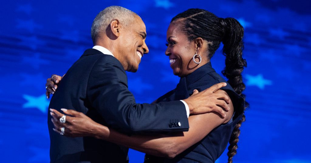 Michelle and Barack Obama Are Dating Again