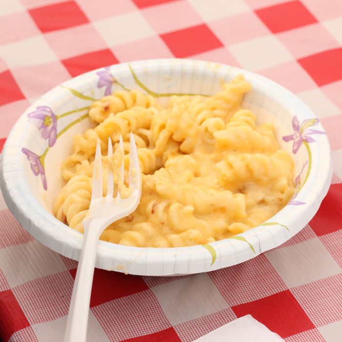 https://pyxis.nymag.com/v1/imgs/1b8/77b/009a0c61e040499543cd3e71702f3be1d8-24-maccheese.jpg