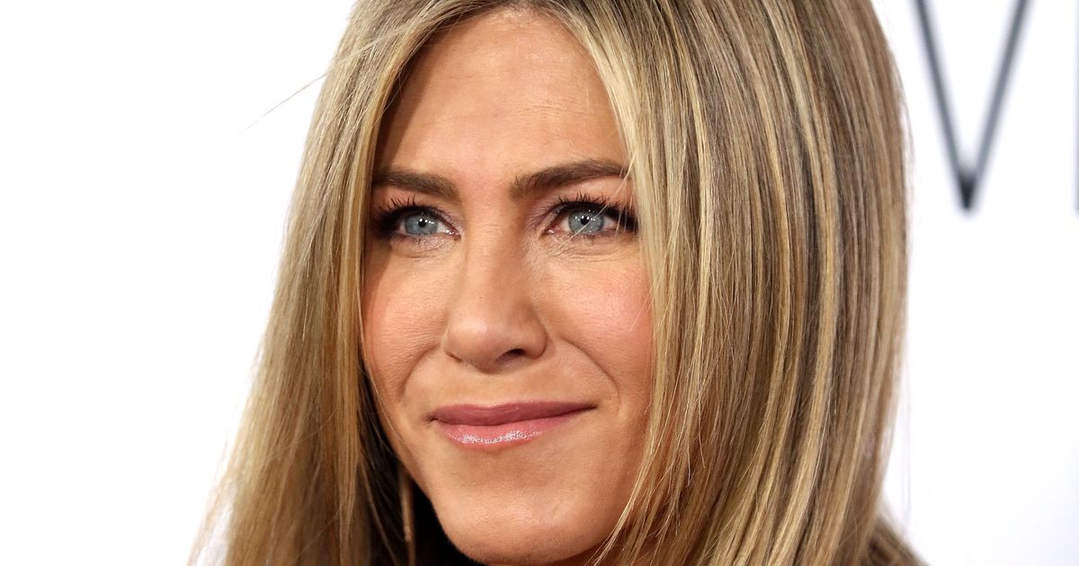 what-does-jennifer-aniston-really-eat-in-a-day