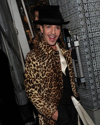 John Galliano invited to return to world of high fashion; Oscar De