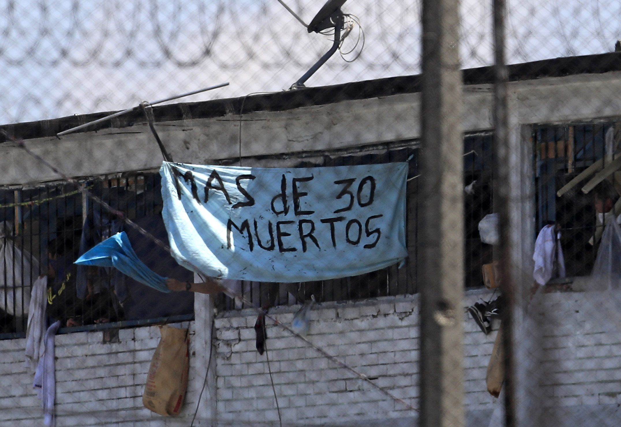 Hundreds of Brazilian Prisoners Escape After Prison Riot Over