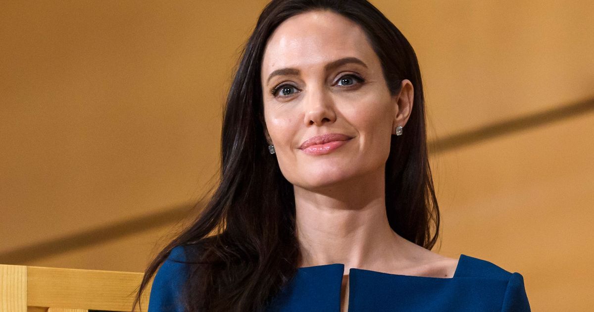 アンジェリーナ・ジョリーは、彼女の新しい映画がブラッド・ピットからの移動をどのように助けたかを説明します