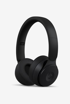 Beats Solo Pro Wireless Noise Cancelling On-Ear Headphones with Apple H1 Headphone Chip