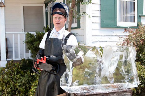 THE OFFICE -- "Garden Party" Episode 804 -- Pictured: Rainn Wilson as Dwight Schrute -- Photo by: Chris Haston/NBC