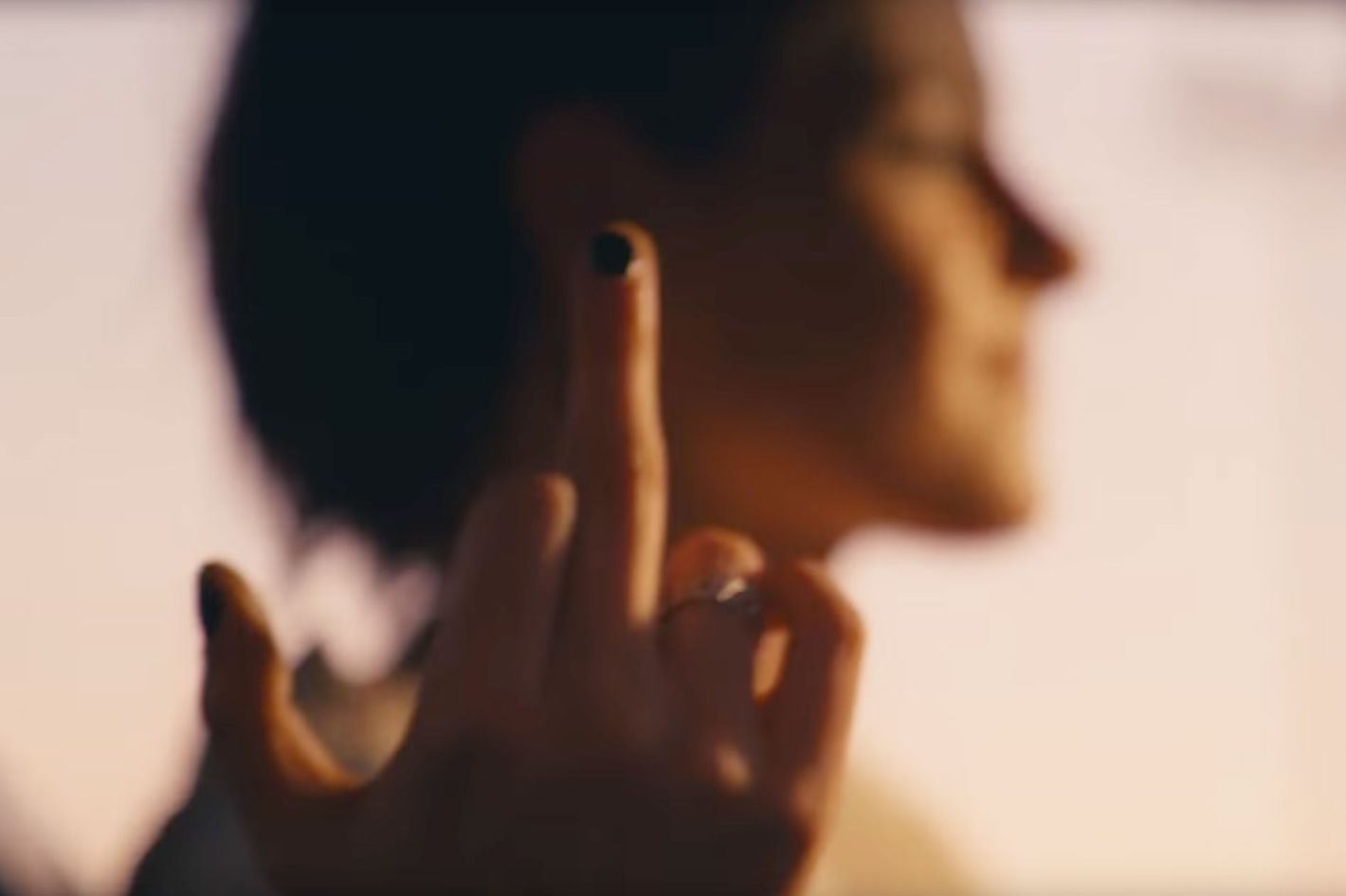 A Year of Kristen Stewart Giving the World the Middle Finger