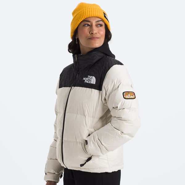 The North Face Women’s 1996 Retro Nuptse Jacket - White Dune/Tiger Stripe