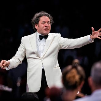 N.Y. Philharmonic chief looks to Gustavo 'Dudamel era' after historic  appointment