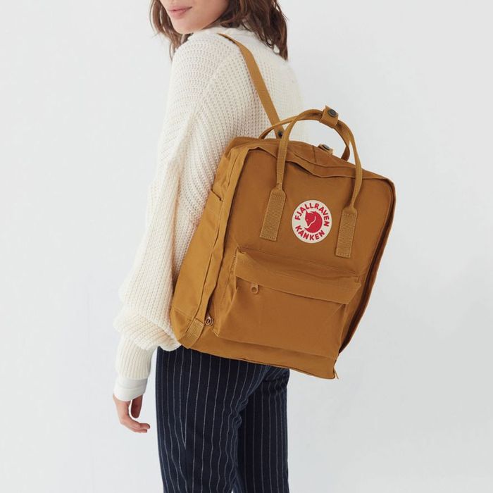 fjallraven kanken backpack urban outfitters