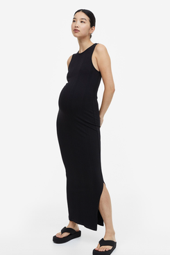 Top Trends Reshaping Maternity Fashion