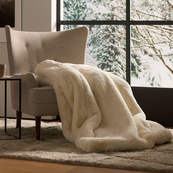 Cozy Earth Classic Cuddle Blanket