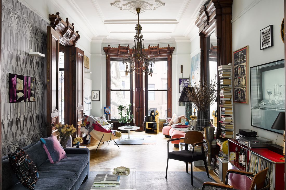 How 1,100 Square Feet Looks in a Brownstone vs. a Bungalow