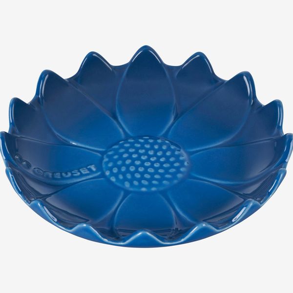 Le Creuset Figural Flower Stoneware Spoon Rest