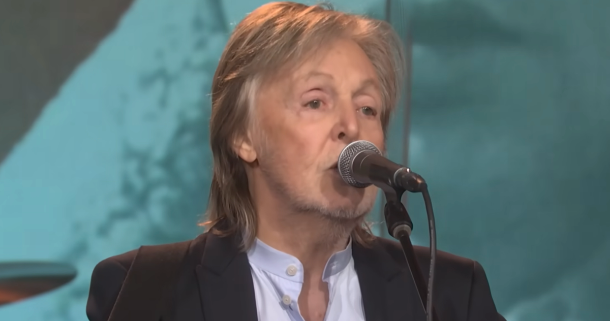 Paul McCartney Turned SNL 's Goodnights Into a Third Musical Performance