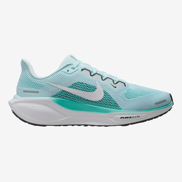 15 Best Workout Shoes for Women 2024 The Strategist