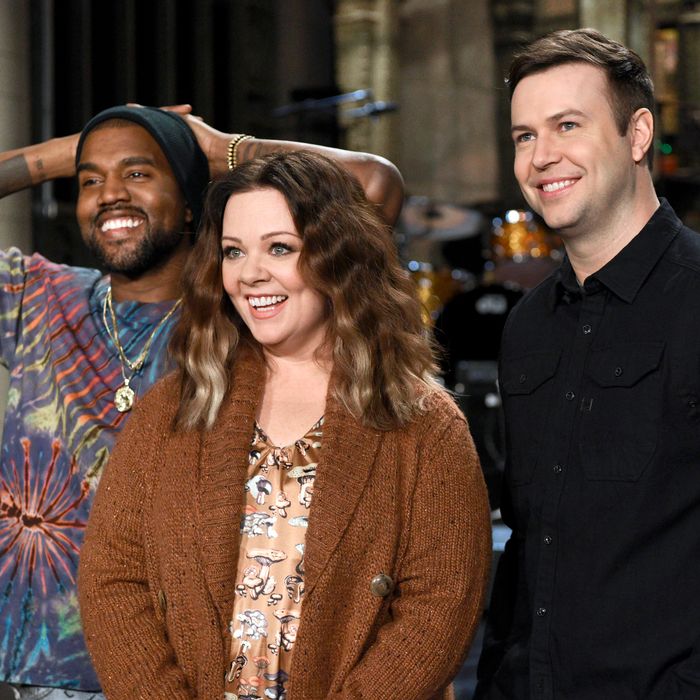 Melissa Mccarthy Porn Star - Saturday Night Live Recap: Melissa McCarthy Is a Comedic Pickup Artist