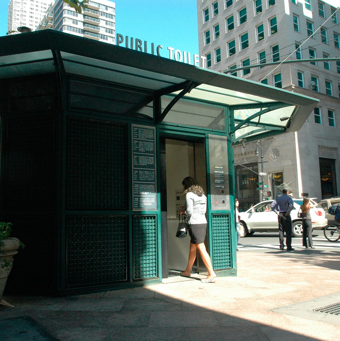 Trying Out New York City's New Bathroom Google Map, image size:1400x1401