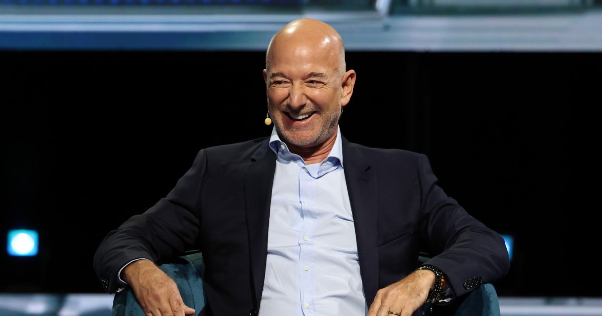 Jeff Bezos and Lauren Sanchez Bezos Have a Backyard Spaceship Now