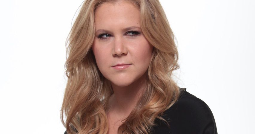 艾米·舒默（Amy Schumer）公開了政治正確性，她的瘀傷火車困難腳本，學習如何開放