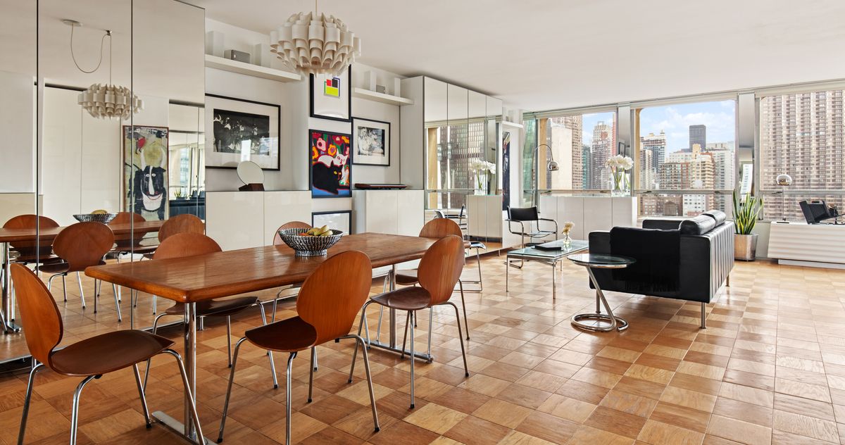 PropertyWireDaily — Fashion Photographer Roxanne Lowit’s Kips Bay Penthouse Is for Sale