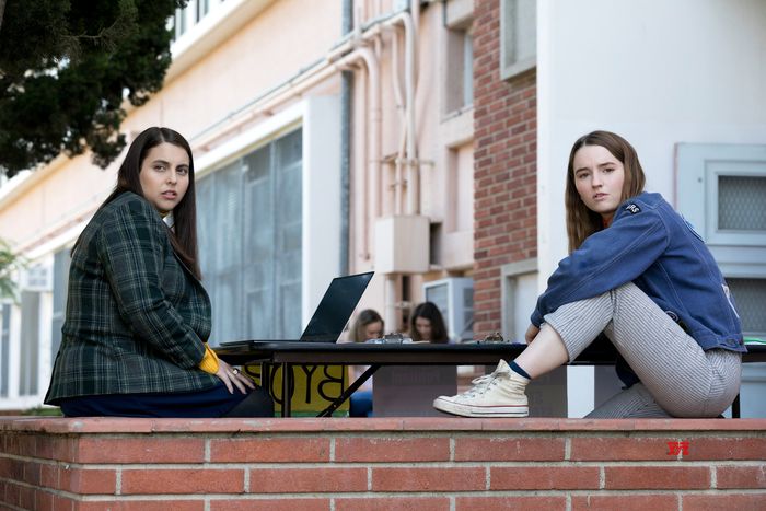 Amy (Kaitlyn Dever) and Molly (Beanie Feldstein), before the trip.