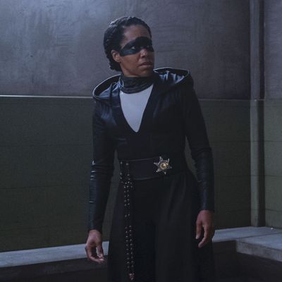 Angela Abar (Regina King) looking directly at the past on Watchmen.