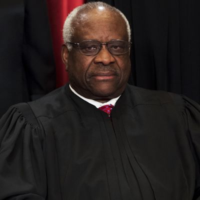 Clarence Thomas Angry That SCOTUS Doesn’t Love Guns
