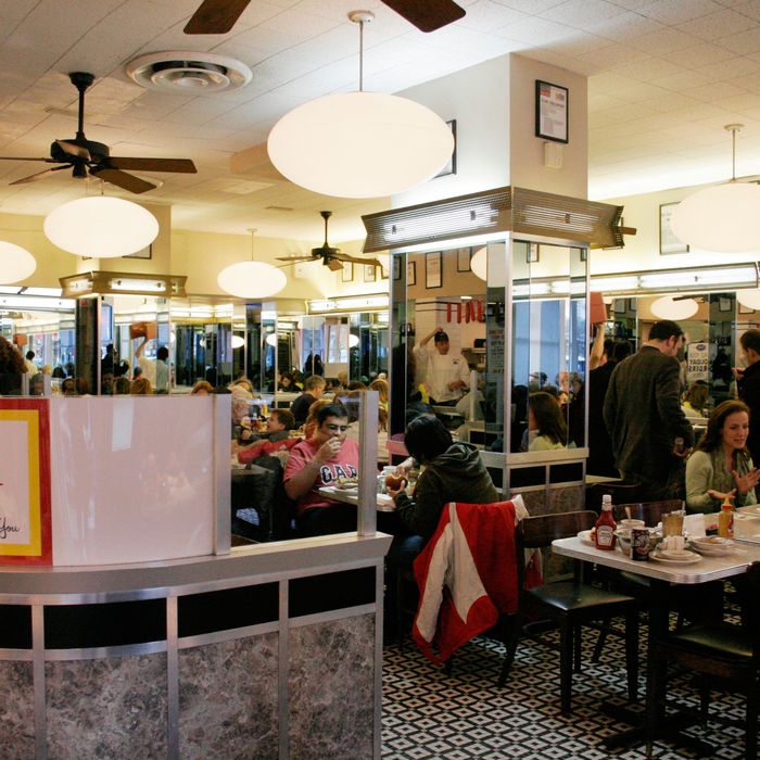 Artie S Delicatessen Closes After 18 Years