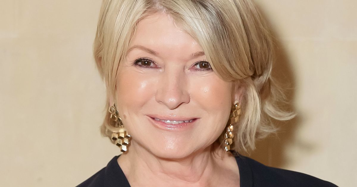 Martha Stewart Shows Us the Correct Way to Exit a Party